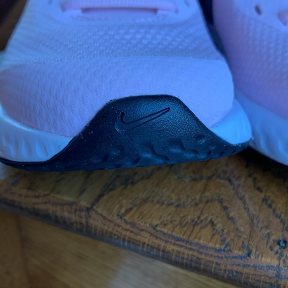 Nike Revolution Sneakers - Picture 9 of 10